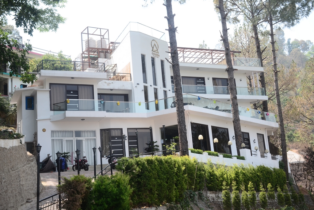 best hotel in nainital for family