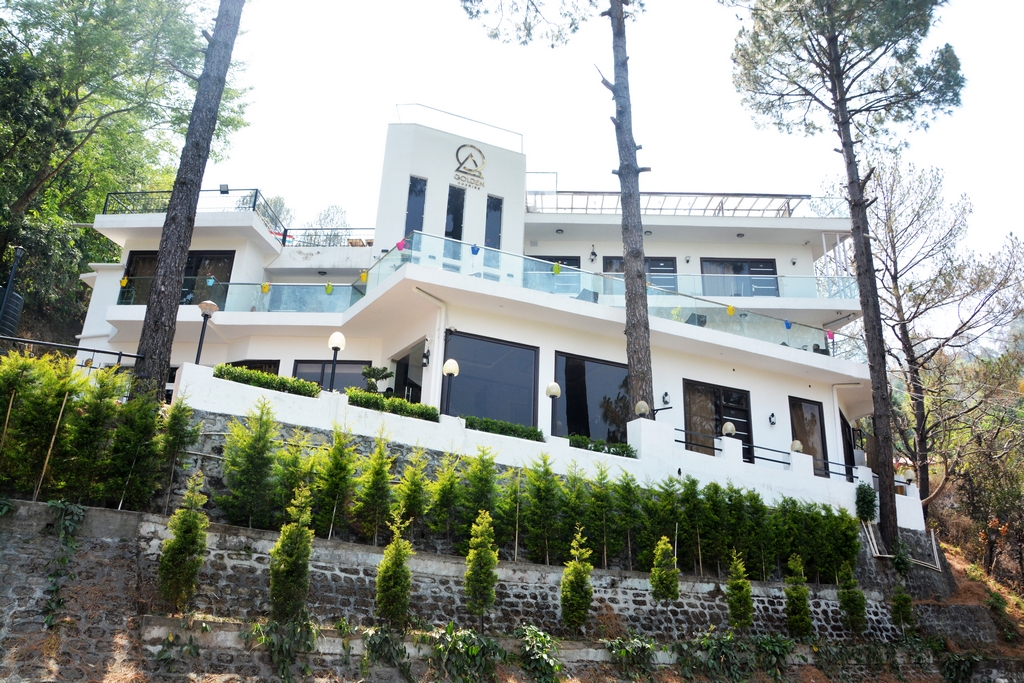 best hotel in nainital for family