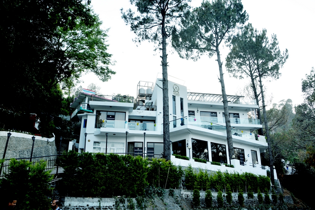 best hotel in nainital for family